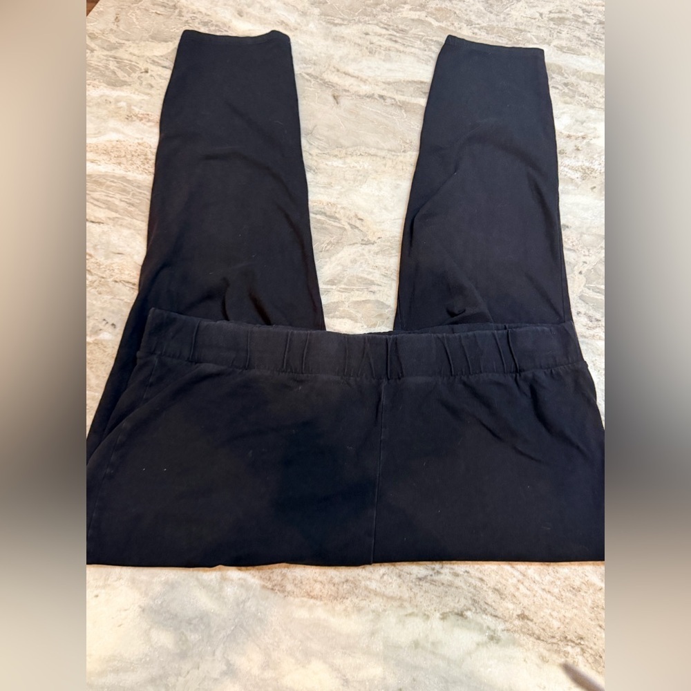 Torrid Size 4 Black Stretch Pull-On Leggings Cropped